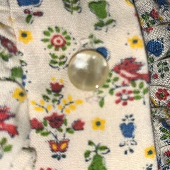 Vintage 1940’s Ruffle Button Down Sleeveless Blouse - Picture 8 of 16